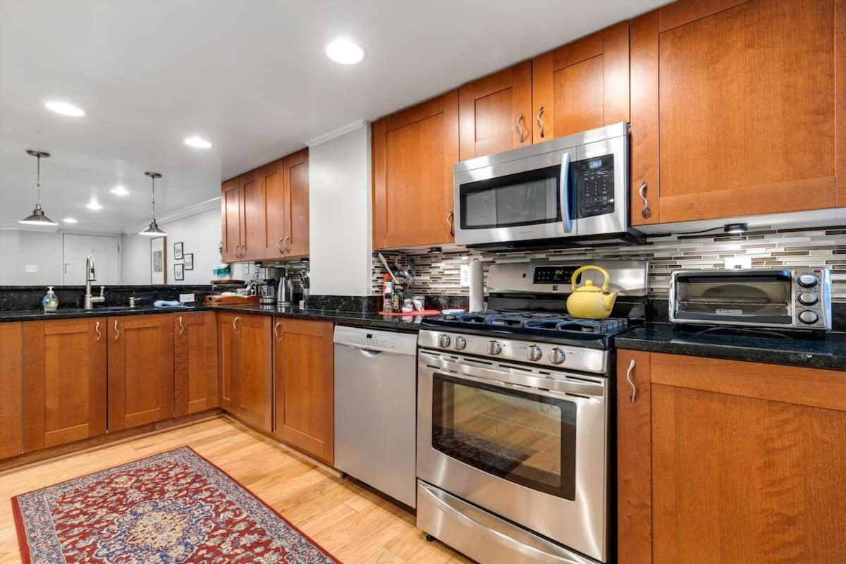 Entire 1-Br Apt In Noma Eckington Washington Exteriér fotografie